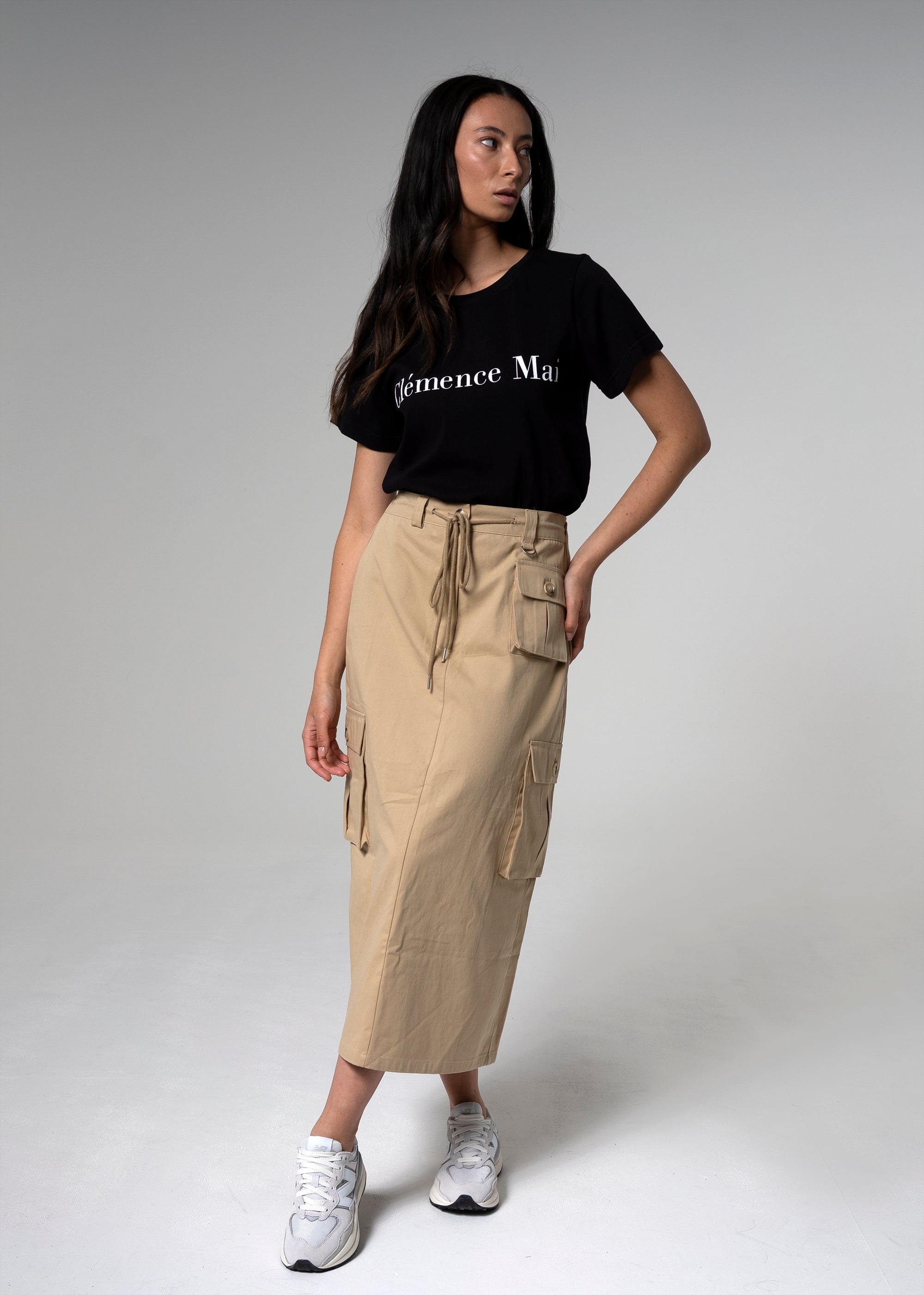 Troisième Logo Crewneck Black Tshirt